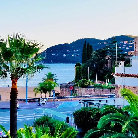 Hébergement de vacances Somptueux Deux Pieces, Entre Mer&piscine ! Mandelieu