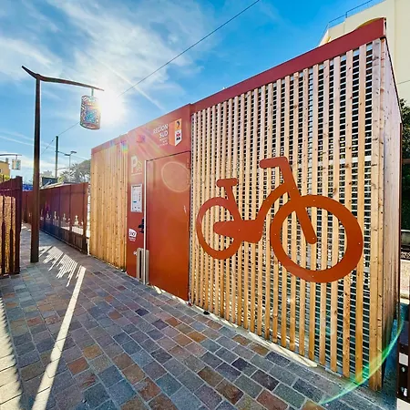 Somptueux Deux Pieces, Entre & Piscine ! Holiday home