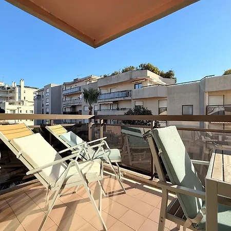 Somptueux Deux Pieces, Entre & Piscine ! Holiday home *