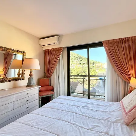 Holiday home Somptueux Deux Pieces, Entre & Piscine ! *